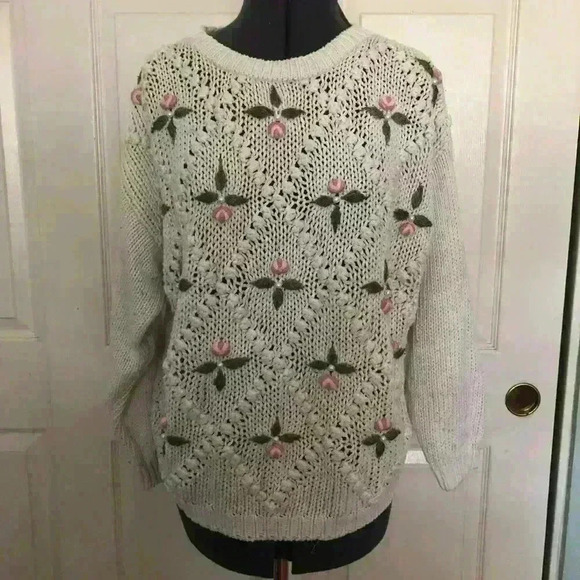 VTG Needles and Yarn White Chunky Knit Sweater with Flowers Women large - Picture 2 of 6